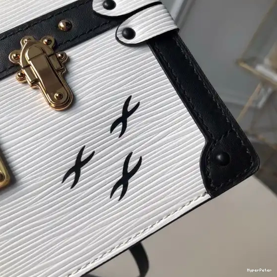 Vuitton Louis TRUNK CHANELUTCH 0525